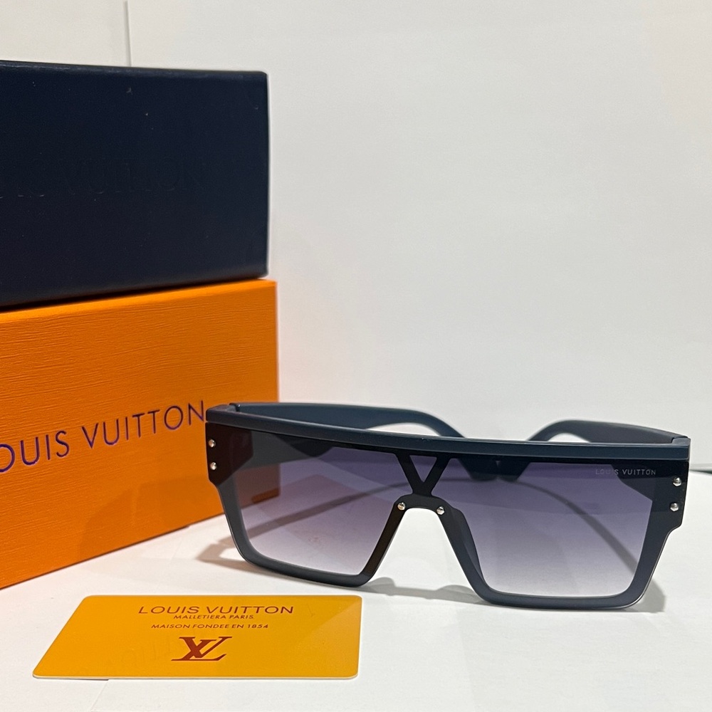 Louis Vuitton Navy Frame Sunglass with Gray Gradient Lenses